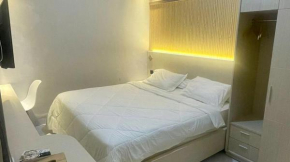 Urbanview Hotel Wollangi Syariah Near Toko Alaska Makassar